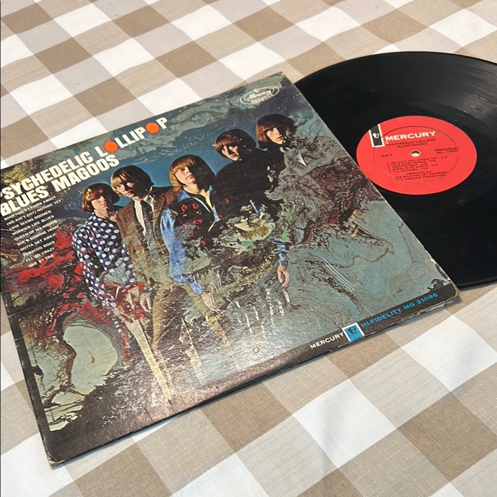 Black Vinyl Record - Psychedelic Lollipop by Blues Magoos